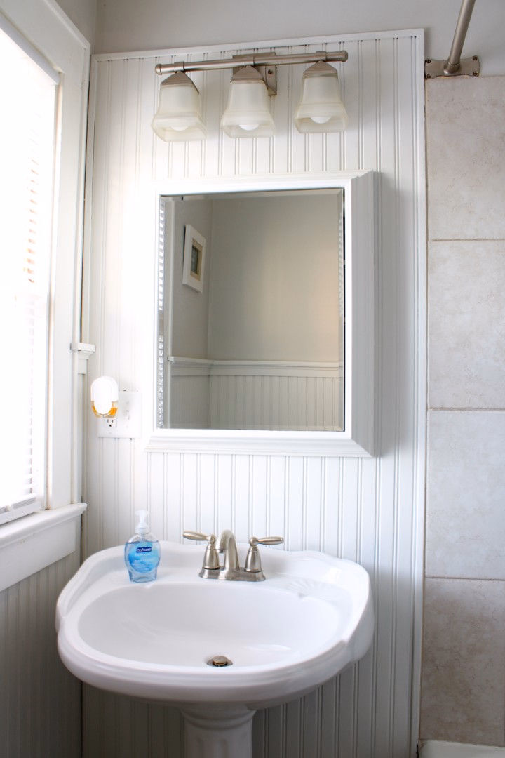 Second Level-Bathroom 2-View 3